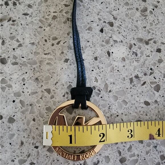 Michael Kors Hang Tag  - Picture 8 of 9